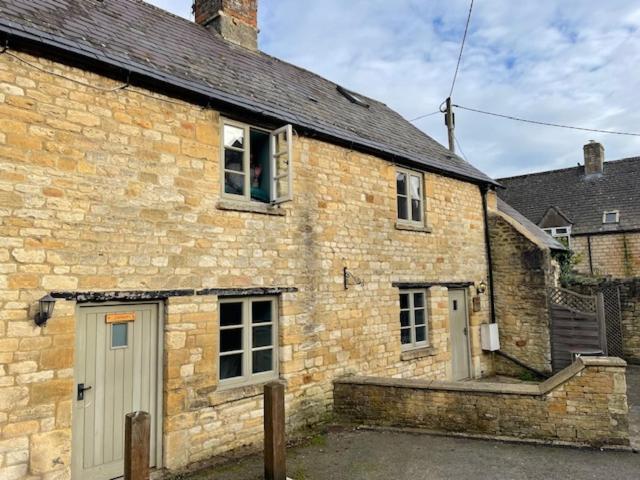 The Golden Pheasant Inn バーフォード エクステリア 写真
